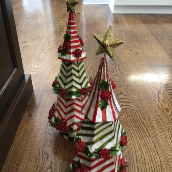 MACKENZIE-CHILDS MEDIUM JOLLY TIERED CAPIZ TREE - Picture 7 of 11
